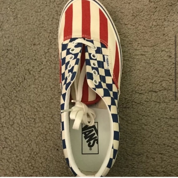 NEW Vans Red striped Blue checker with box - Picture 3 of 3